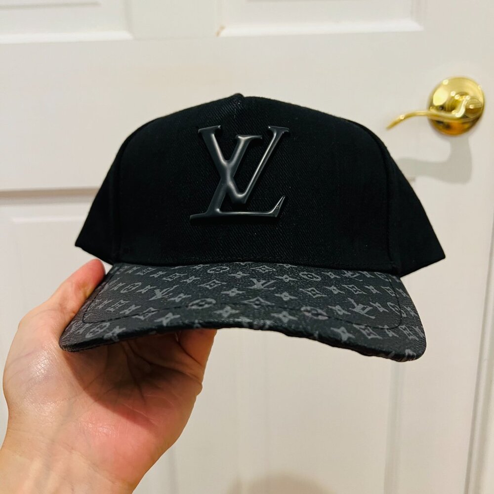 LOUIS VUITTON LV Monogram Hat Cap NEW BRAND - Picture 2 of 16